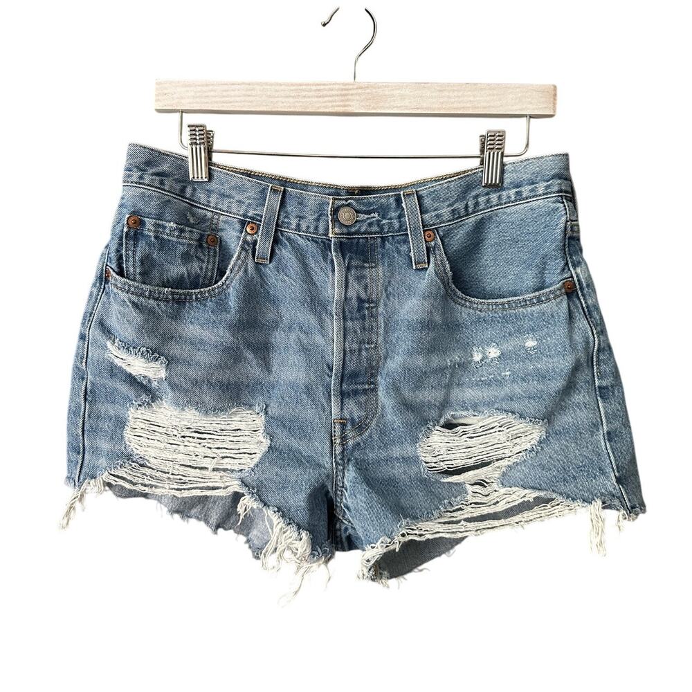Levi’s 501 Denim Cut Off Distressed Short Size 29